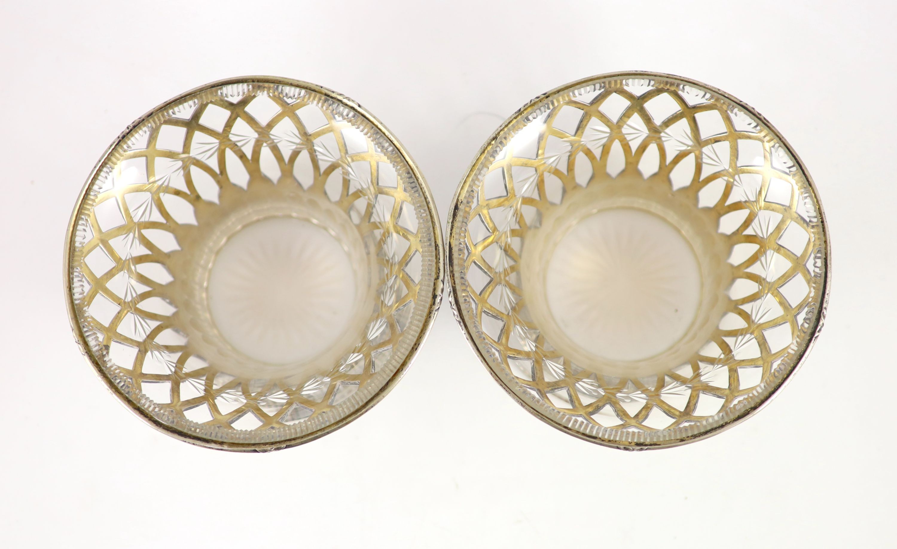 A pair of early 20th century Flemish Wolfer Freres silver plated fretwork flared bowls